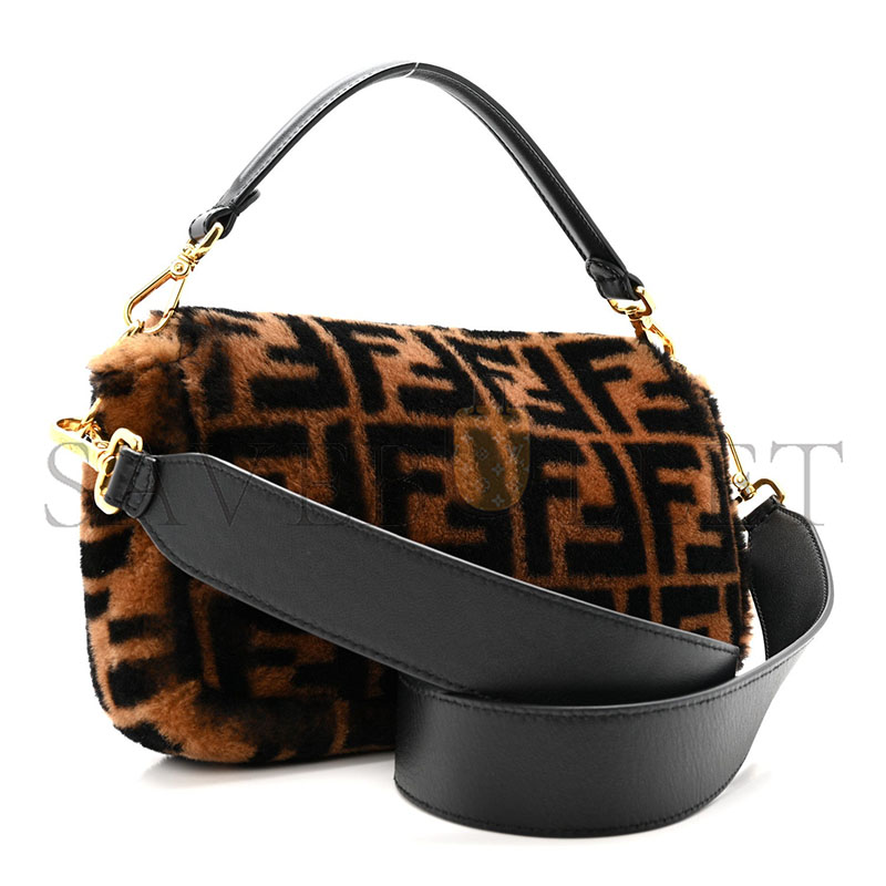 f**di shearling vitello D01ce macro ff 1974 baguette tobacco black (27*15*6cm)